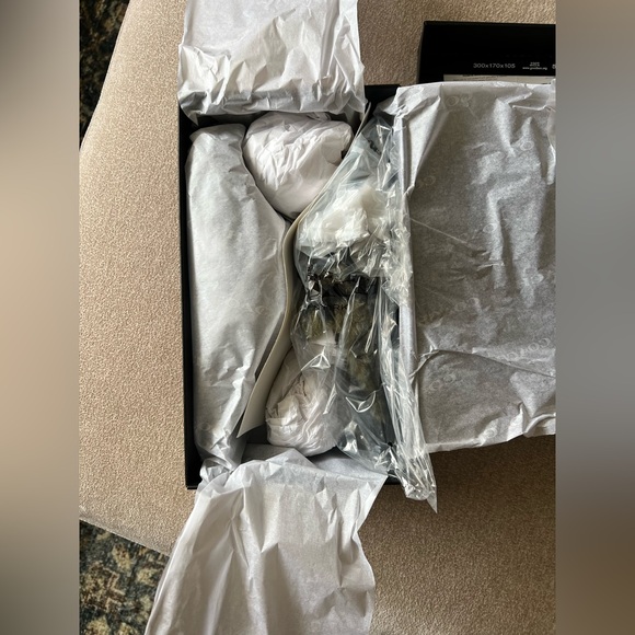 Coach Slipper In Signature Shearling - Picture 5 of 6